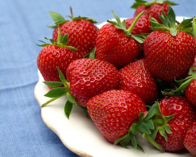 Moon bowl full of strawberry